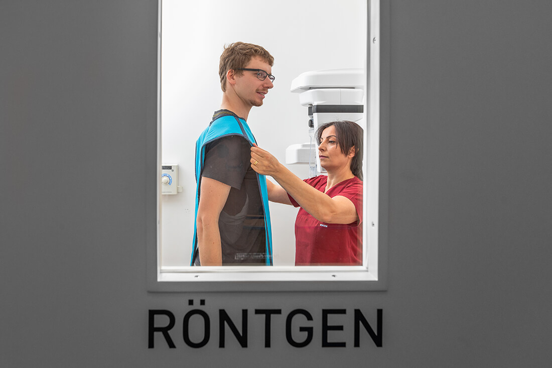 Zahnärztin Wien - Gezer - Blick ins Röntgenzimmer unserer Praxis